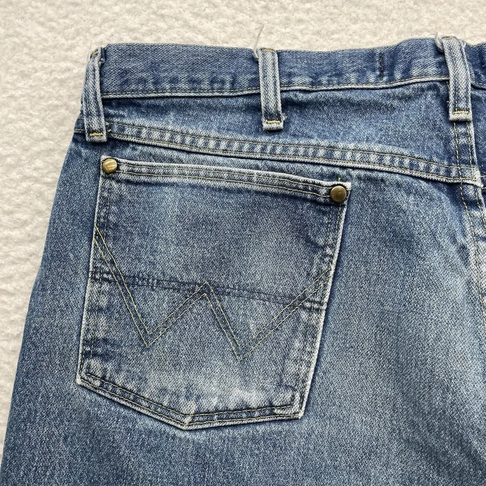 Wrangler Jeans Mens 38x34 George Straight Cowboy Cut Natural Wear Faded 13MGSHD
